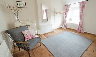 Berry Cottage Croyde 4 Bedrooms Sleeps 7-9 Dog Friendly