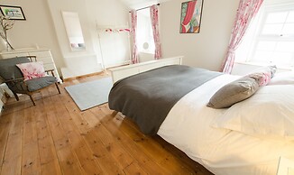 Berry Cottage Croyde 4 Bedrooms Sleeps 7-9 Dog Friendly