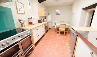 Berry Cottage Croyde 4 Bedrooms Sleeps 7-9 Dog Friendly