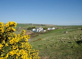 Clifton Court Apt 19 With Heated Pool