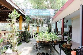 OYO 563 Damar Mas  Resort Lereng Kelud