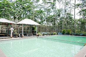 OYO 563 Damar Mas  Resort Lereng Kelud