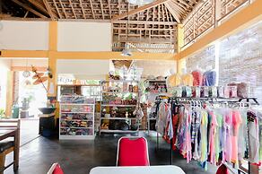 OYO 563 Damar Mas  Resort Lereng Kelud