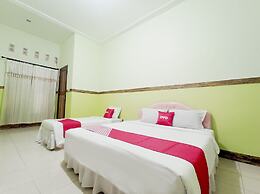 OYO 563 Damar Mas  Resort Lereng Kelud
