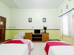 OYO 563 Damar Mas  Resort Lereng Kelud