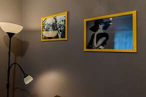 French Breakfast Apartment