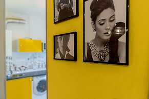 French Breakfast Apartment