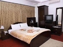 Hotel Aradhya Palace