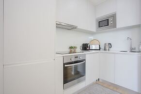 Liiiving | Bright Light Studio