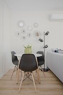 Liiiving | Bright Light Studio