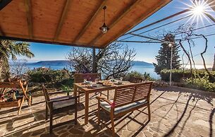 Holiday Home Sea View