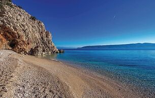 Holiday Home Sea View