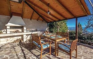 Holiday Home Sea View