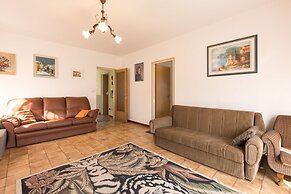 Apartment Lucia & Holiday Home Nino