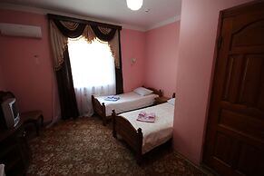 Rozali Guest House