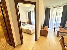 Efir 2 - Menada Apartments