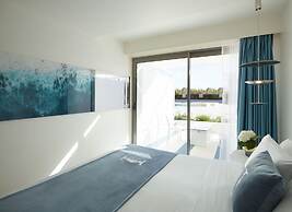 I Resort Beach Hotel & Spa