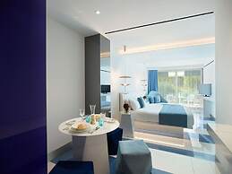 I Resort Beach Hotel & Spa