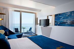 I Resort Beach Hotel & Spa