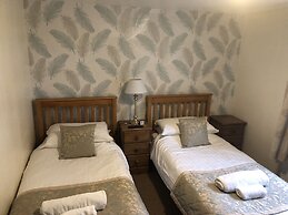 The Jug and Glass Inn