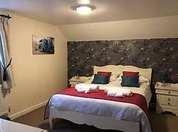 The Jug and Glass Inn