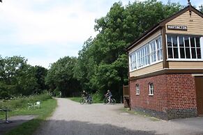 The Jug and Glass Inn