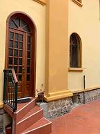 Hostal Volunteer House