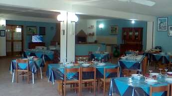 Viola Club Village