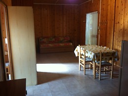 Viola Club Village