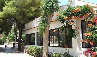 Viola Club Village
