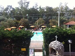 Viola Club Village