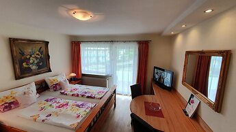 Casa Cristina- Kurpension und Appartements