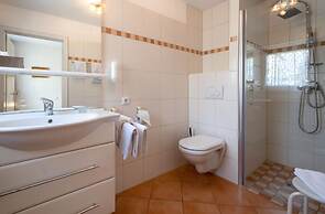 Casa Cristina- Kurpension und Appartements