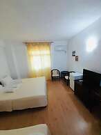 Perla Costinesti - Hostel