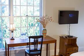 Loudoun Valley Manor