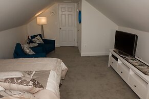 Loudoun Valley Manor