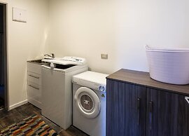 Luxury Lakeside Home - Remarkable View