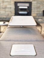 Luxury Lakeside Home - Remarkable View