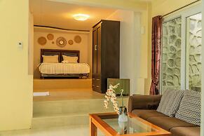 The Hawk's Nest Resort