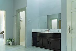 The Hawk's Nest Resort