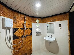 The Hawk's Nest Resort