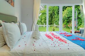 The Hawk's Nest Resort