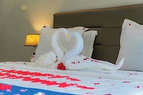 The Hawk's Nest Resort