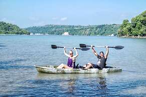 The Hawk's Nest Resort