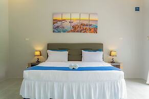 The Hawk's Nest Resort