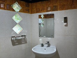 The Hawk's Nest Resort