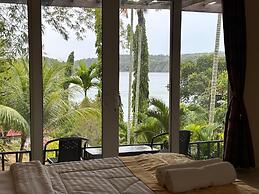 The Hawk's Nest Resort