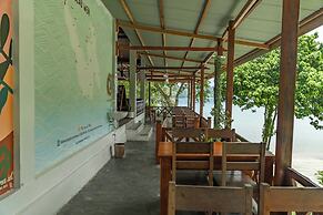 The Hawk's Nest Resort