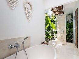 Villa Metisse by Villa Finder