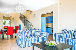 Villa Louloudia